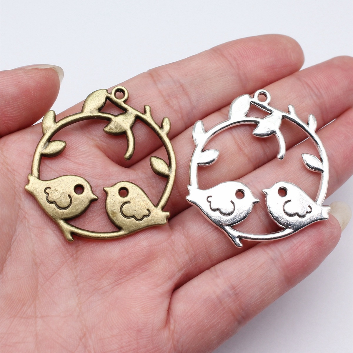 Retro Bird Charms Swallow Nest - Bird Cage Parrot ulasan dan harga